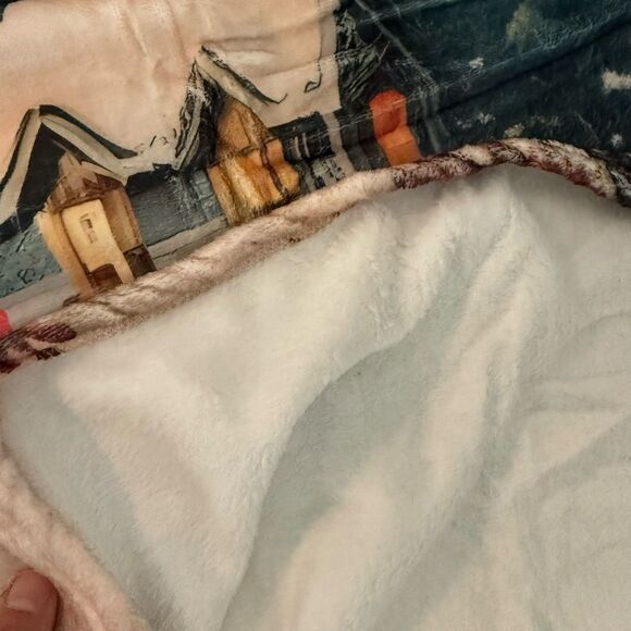 Vintage Inspired Christmas Flannel Blanket, Cozy & Soft, Warm‎ Christmas Gift - Picture 6 of 11